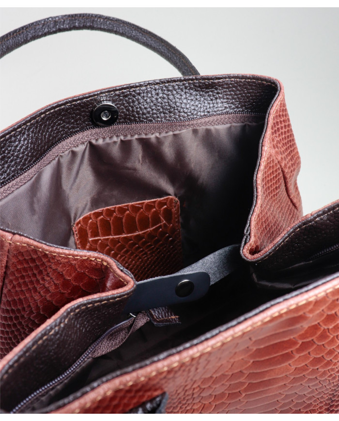 Mala Brown Lady Shopper