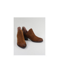 Botas Ginova com Fecho na Parte de Trás