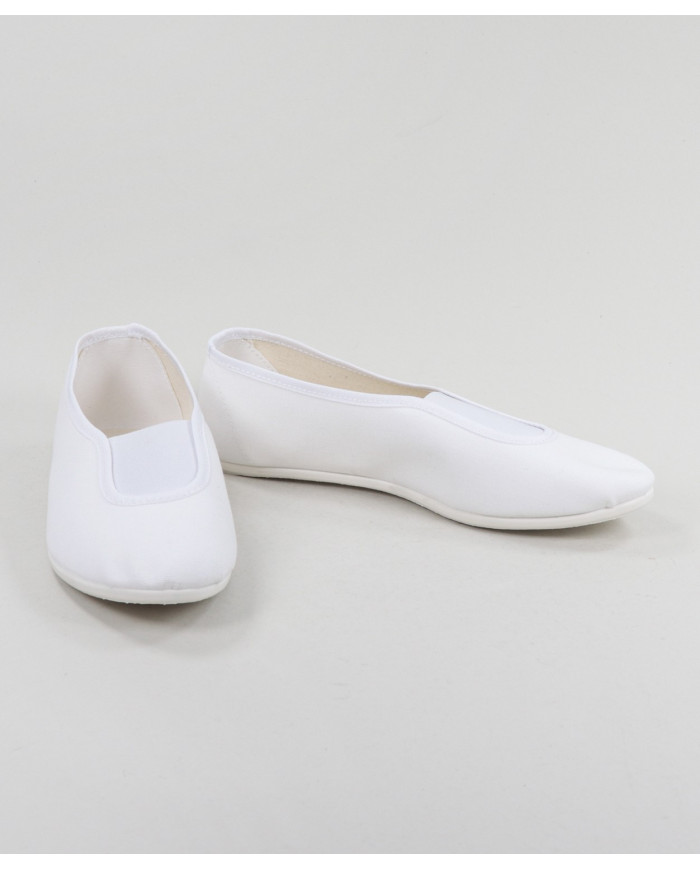 White Sabrinas of Gymnastics Ginova with Elastic