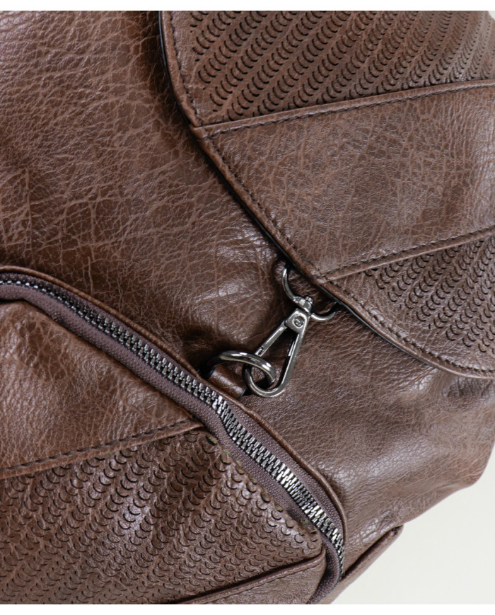 Mochila Castanha de Senhora com Bolso na Frente