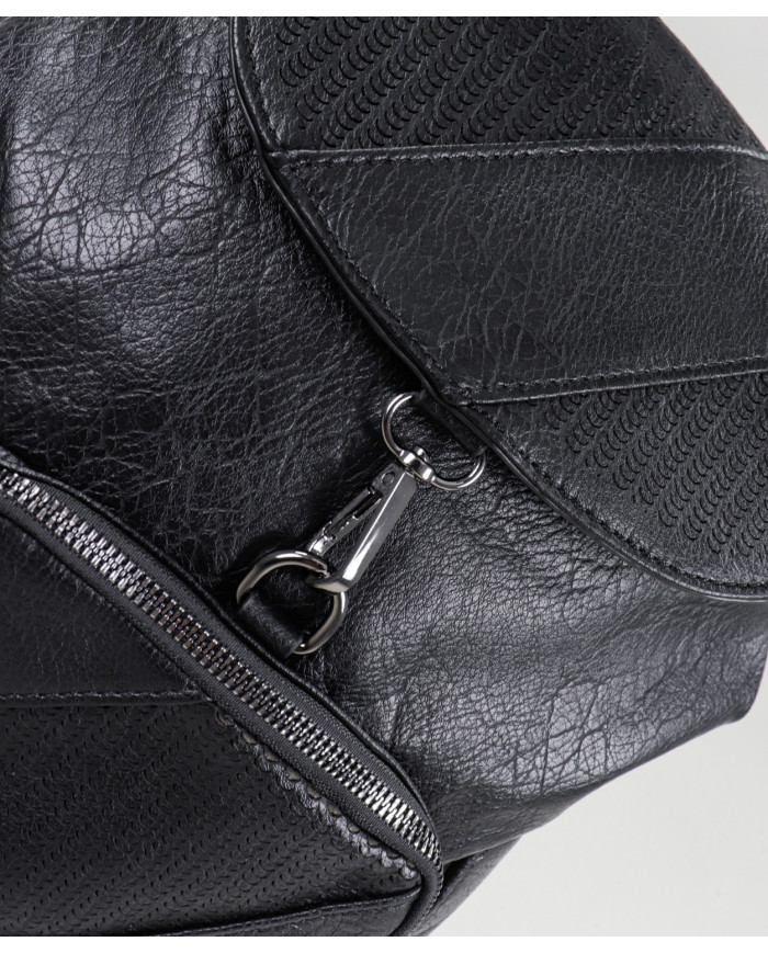 Damas Black Backpack con bolsillo en frente