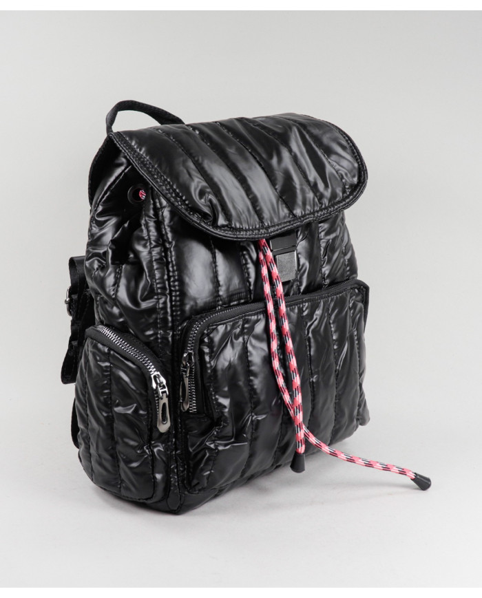 Mochila Preta de Senhora Acolchoada