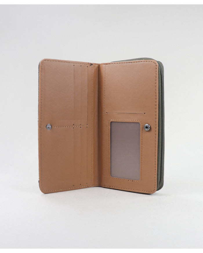 Wallet verde de las mujeres con texturas