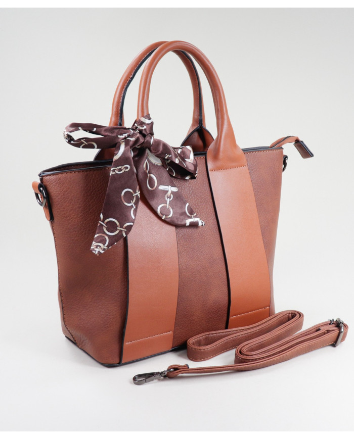 Camel de la señora con Scarf