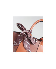 Camel de la señora con Scarf