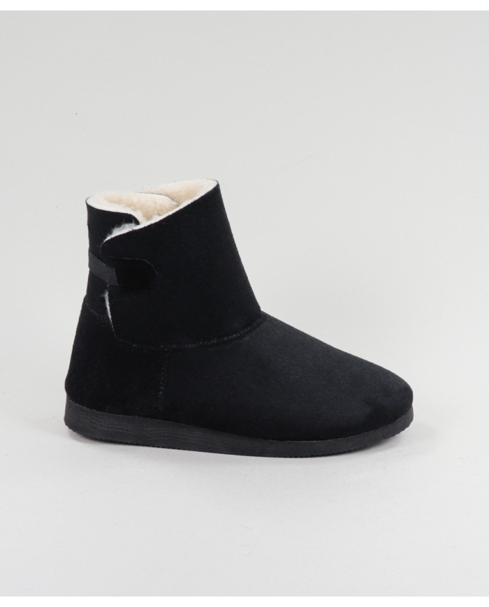 Women's Black Pellet Boots with Elastic