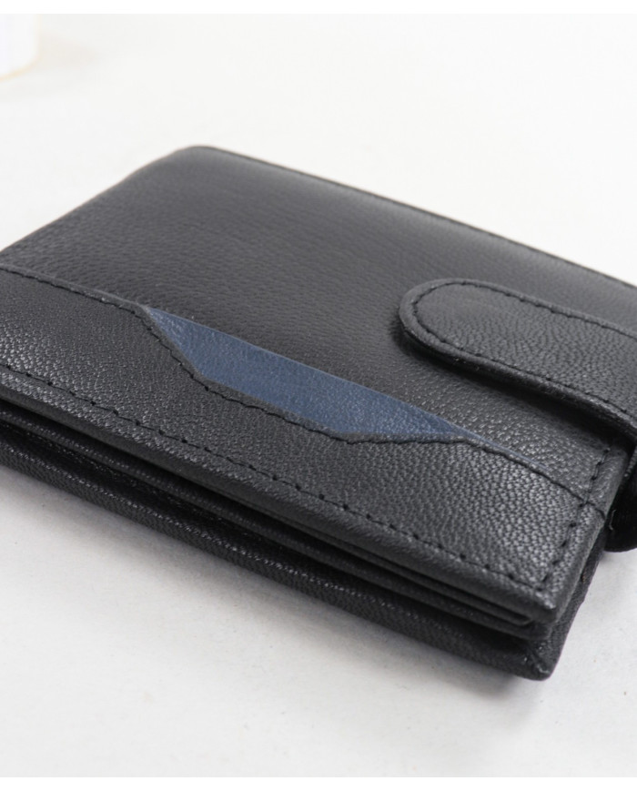 Cartera de cuero negro