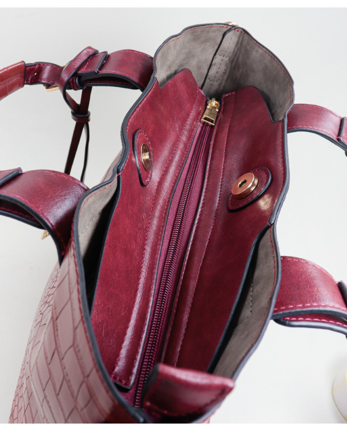 Red Lady Bag Golden Appliques