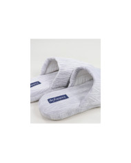 Zapatillas de la habitación de las damas con alivio