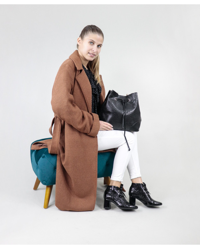 Mala Preta de Senhora com Cordão Ajustável