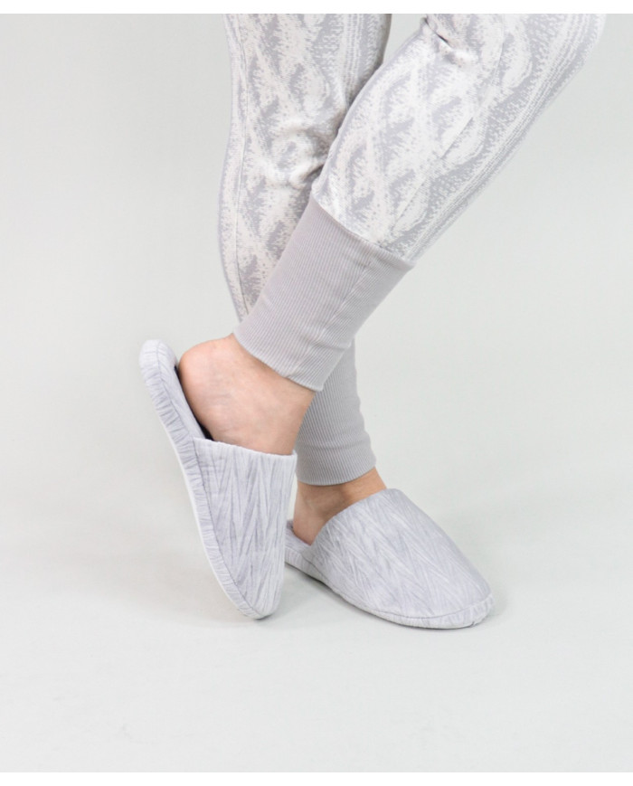 Bedroom Slippers DeFonseca de Senhora with Relevo
