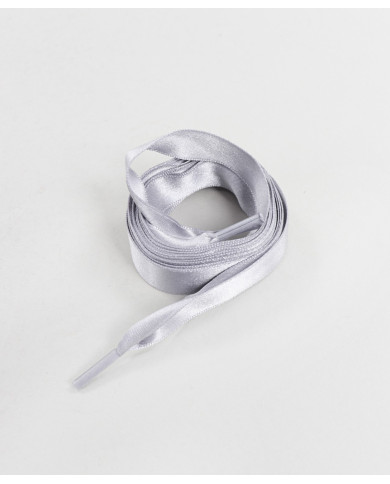 Pequeños Satin de plata