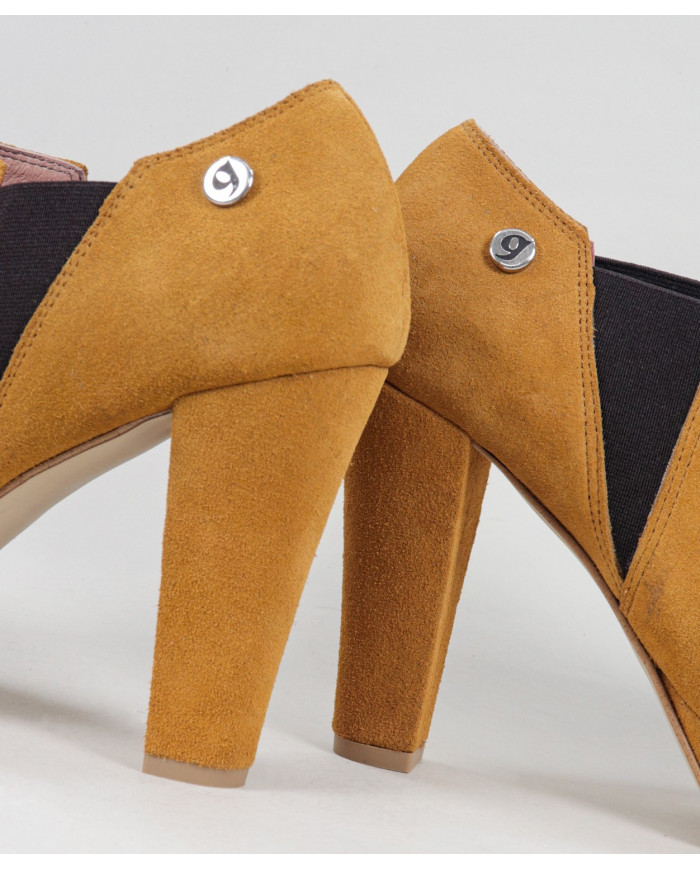 Camel de Senhora Botins with Elastics Ginova