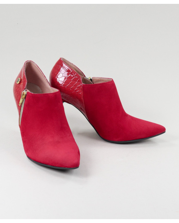 Red Ginova Buttons with Fecho