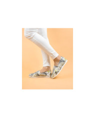 Alpercatas de Senhora Ginova à Flores