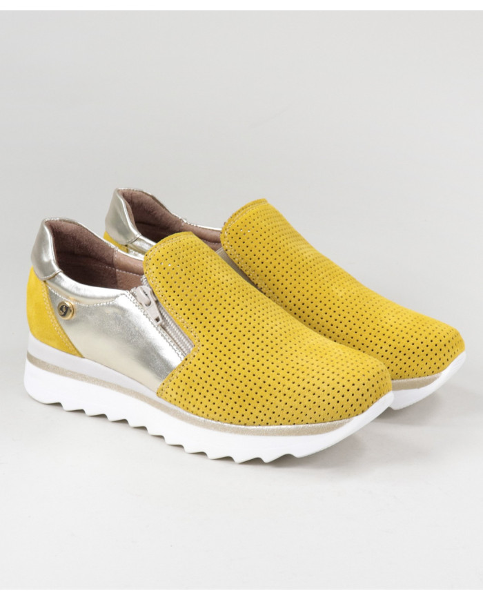 Women's Ginova Trainers with Close on the Lateral