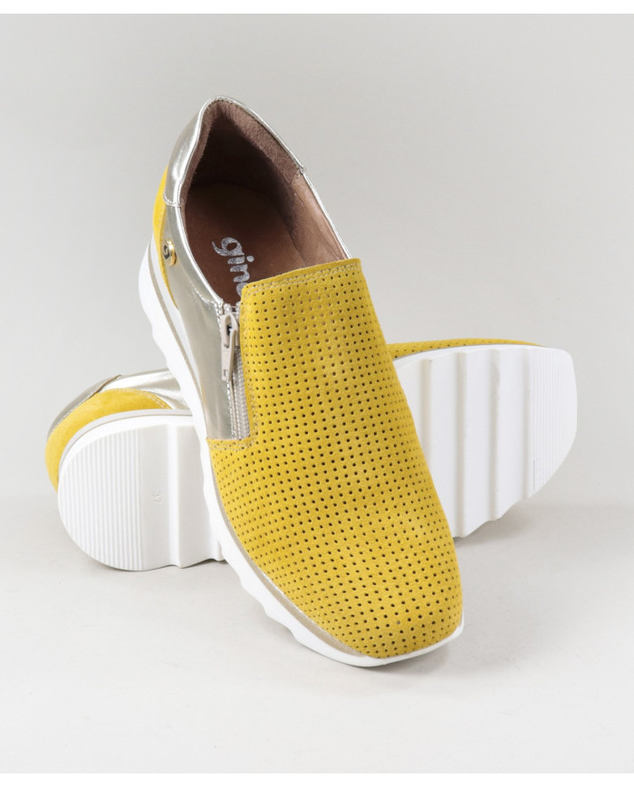 Women's Ginova Trainers with Close on the Lateral