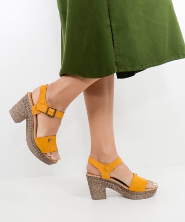 Sandálias Amarelas de Senhora Ginova com Tira Ajustável