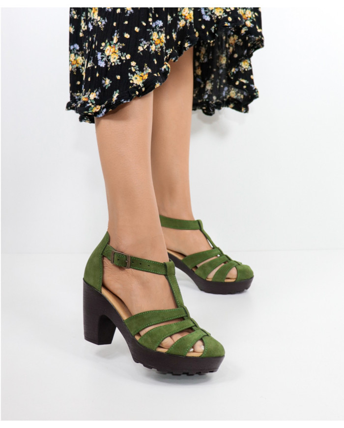 Green Sandals by Senhora Ginova in Camurça