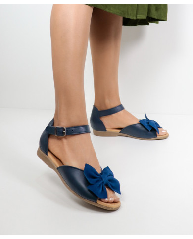 Sandals of Lady with Lace on the Front