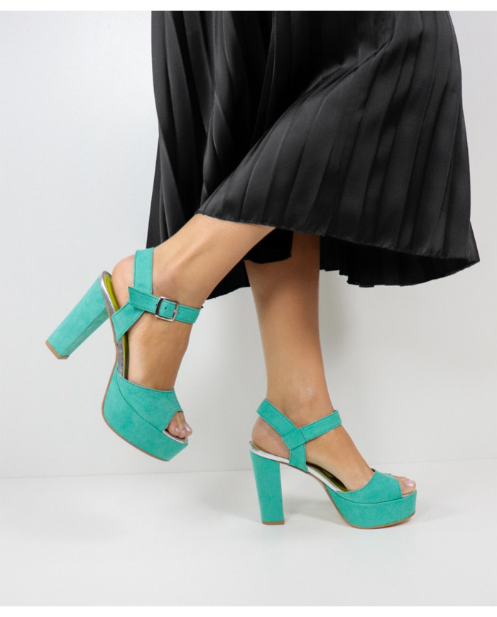 Sandalias de mujeres Ginova Compensado