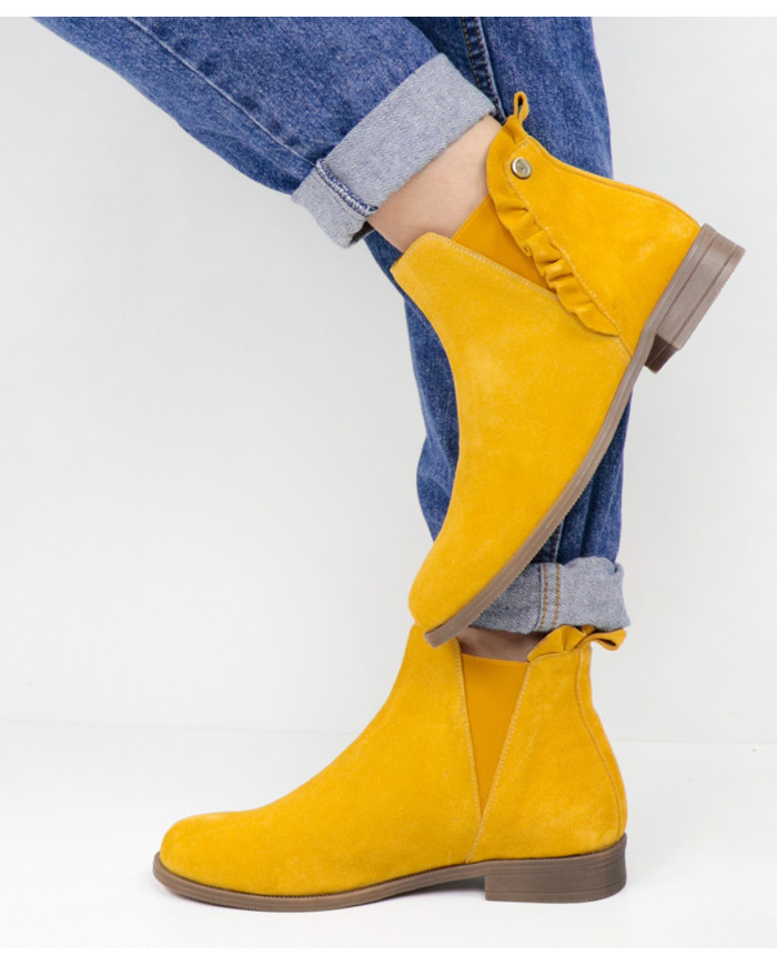 Botas Amarelas Rasas Femininas  Ginova Folhos