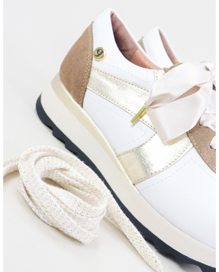 Lady Ginova shoes with Wholesalers