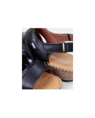 Lady Ginova Sandals with Adjustable Strip