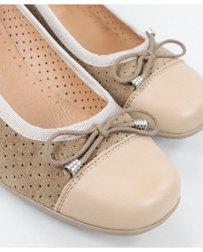 Sabrinas Taupe Women Ginova Perforated with lace