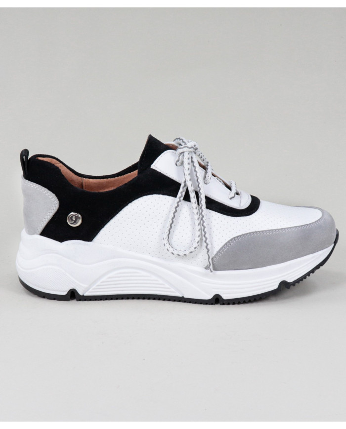 Ginova shoes with Wholesalers