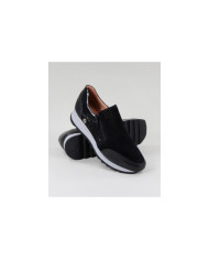 Black shoes Ginova Perforated with Elastic in the Laterals