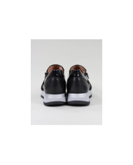 Black shoes Ginova Perforated with Elastic in the Laterals