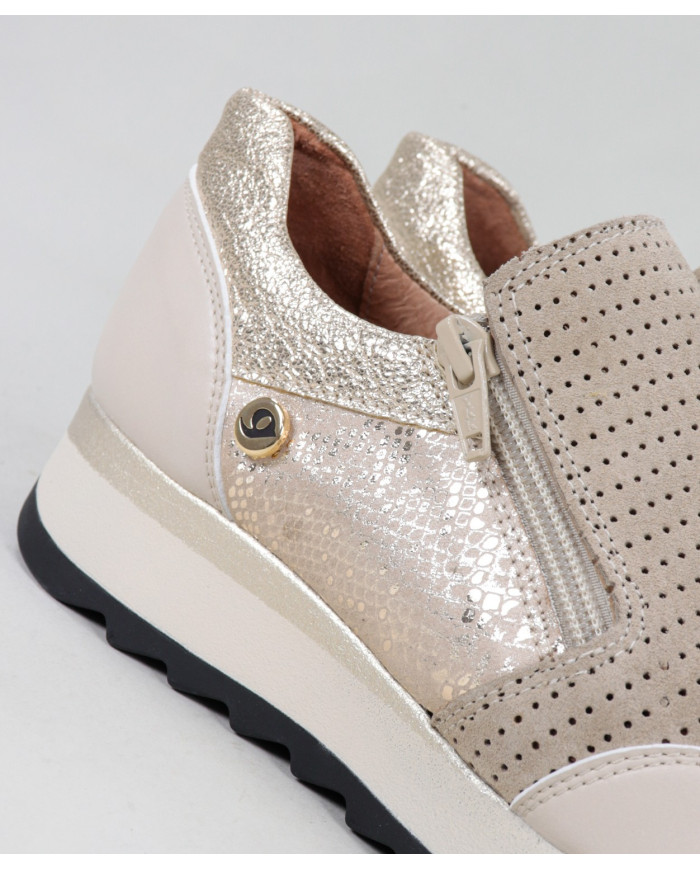 Taupe Ginova shoes Perforated with Elastic in the Laterals