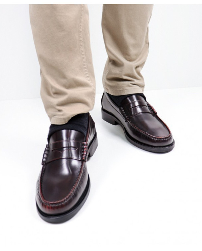 Mocasines masculinos en Bordo Casual