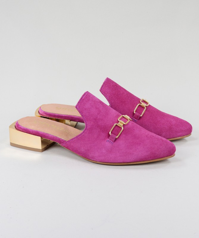 Mules Fuxia Ginova de Senhora com Aplique Dourado