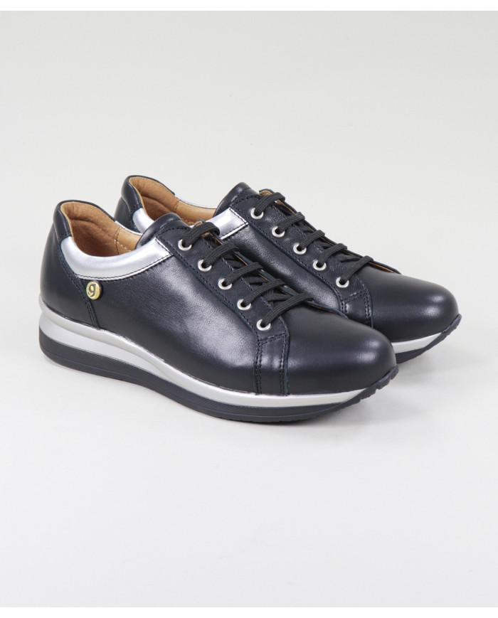 White Black Ladies Trainers with Wholesalers