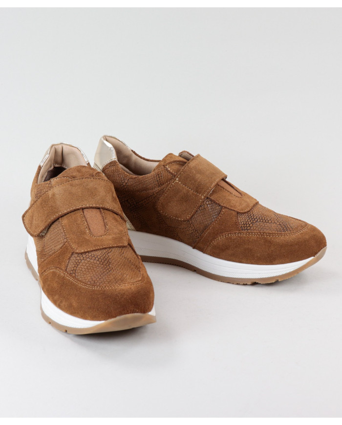 Camel Trainers of Women Ginova with Velcro