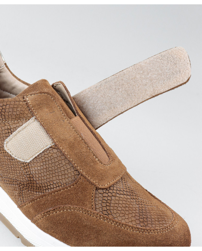 Zapatillas de mujer Ginova con velcro