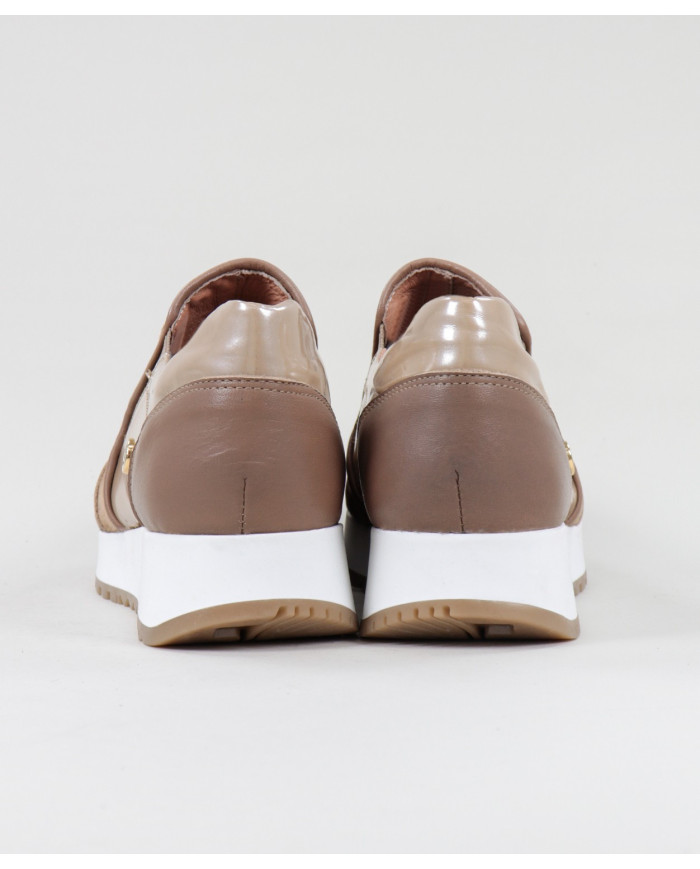 Zapatos Ginova con elástico en los laterales