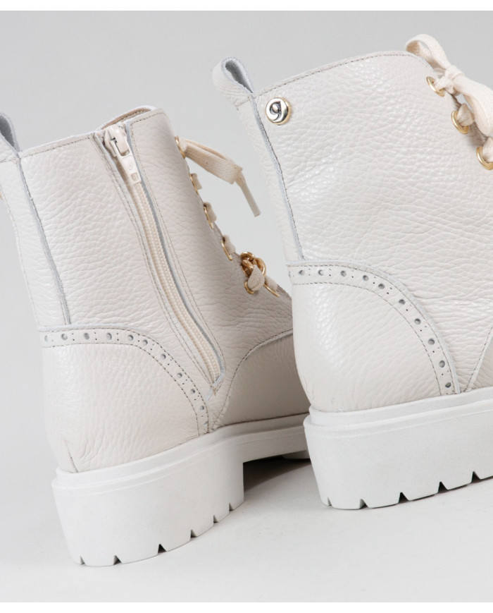 Women's Military Beige Boots with Chains