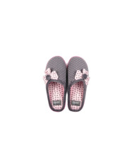 Zapatillas de la habitación de las damas con flores de la tela