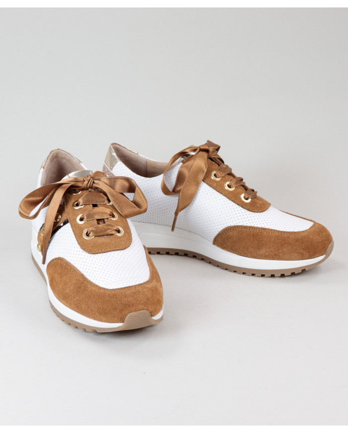 Sapatilhas Camel de Mulher Ginova com Pérolas