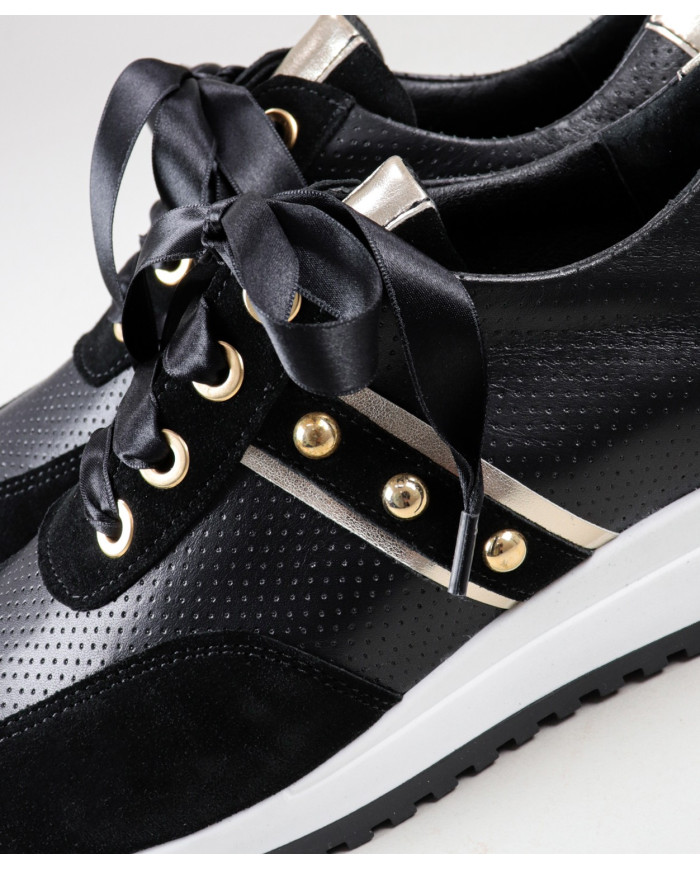 Pretas de Mulher Ginova shoes with Pearls