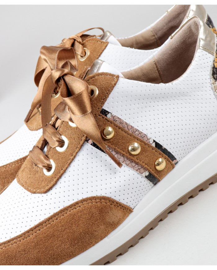 Sapatilhas Camel de Mulher Ginova com Pérolas