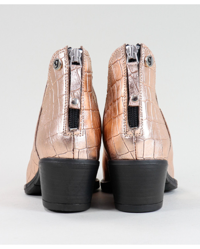 Women's Golden Boots Ginova with Clasp Back