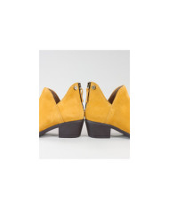 Women's Ginova Mustard Boots with Fecho Back