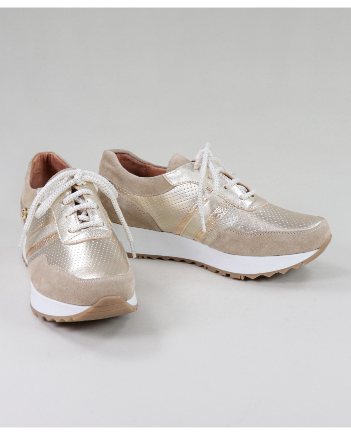 Women of Wholesalers Ginova Gold Sneakers