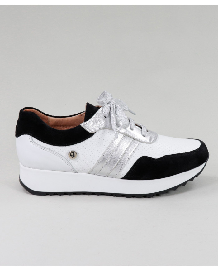 Women's Black and White shoes Ginova Wholesalers