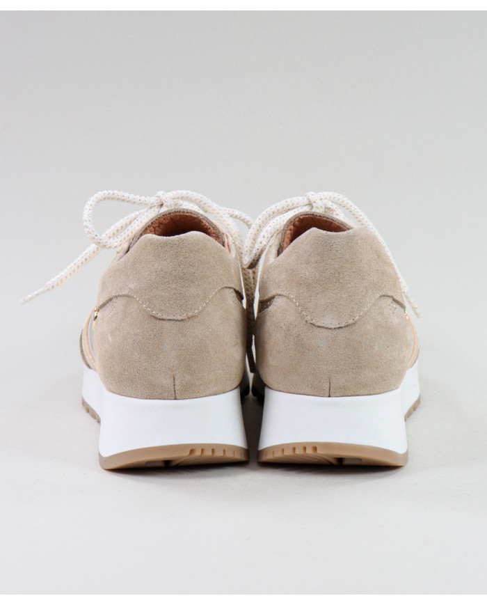 Women of Wholesalers Ginova Gold Sneakers