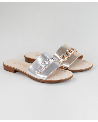 Ms. Ginova Slippers with Strip Decorated